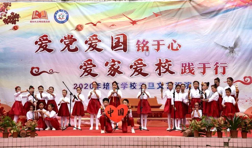 年轻人为啥与孔乙己共情?你觉得孔乙己和骆驼祥子哪个更能形容当代年轻人?-智能问答网页,解答您的疑惑