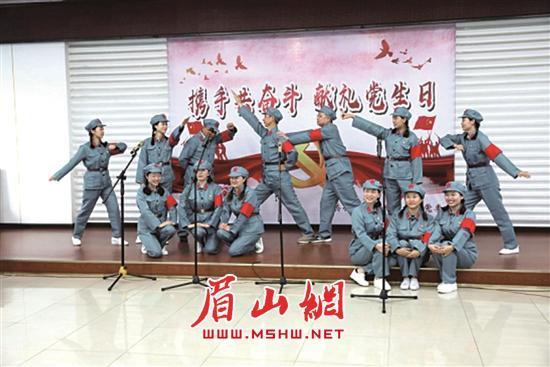38岁老汉在线秀身材!C罗晒肌肉照并@乔治娜:感恩祝福